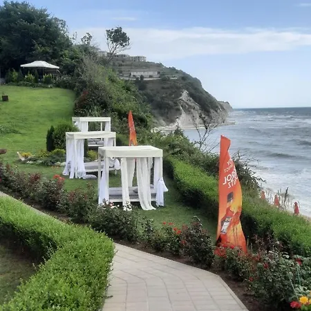 Byala Vista Cliff 아파트 *